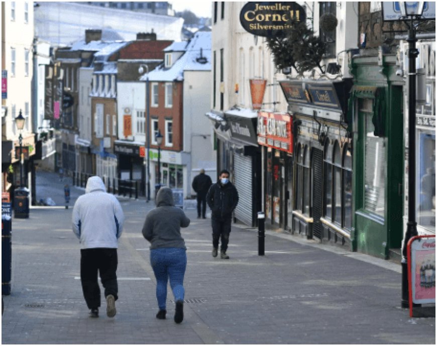 UK Retail Chains Announce Closures: High Street Shops to Shut Down Amid Economic Challenges