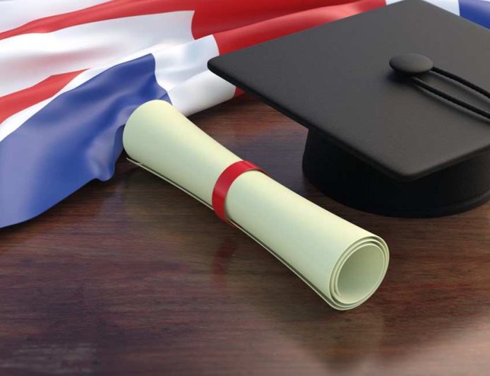 UK Net Migration Plummets 80% in 2025, With 74,000 Indians Leading a Massive Exodus