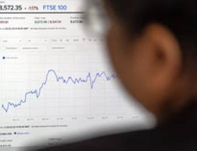 FTSE 100 Wobbles as Mining Stocks Slide and Middle East Tensions Push Oil Higher