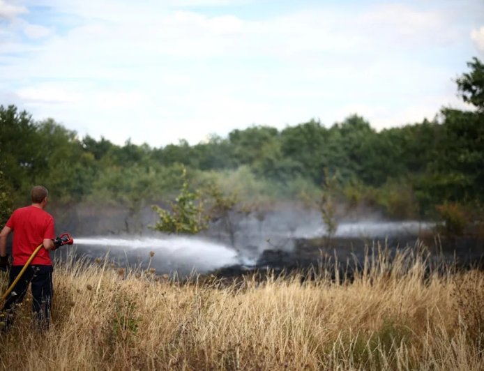 UK Drought Crisis: 27m Under Hosepipe Bans Amid Fires