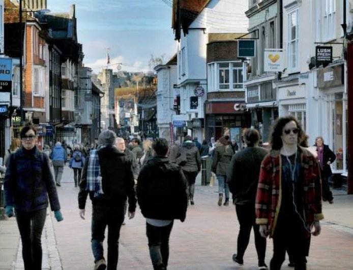 UK Economy Grows Fastest in 4 Months, Jobs Fall
