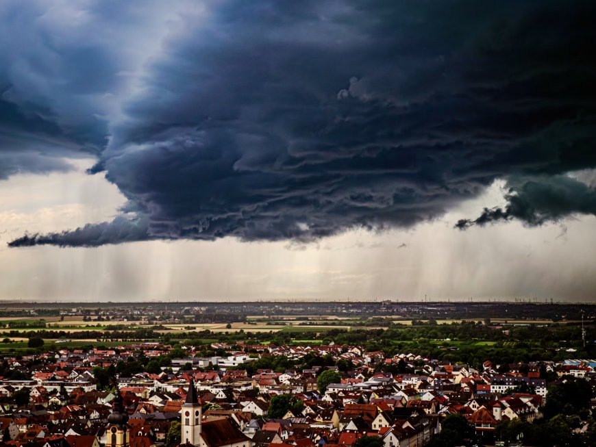 UK Weather Turns Unsettled as Met Office Flags Flood Risk Into September
