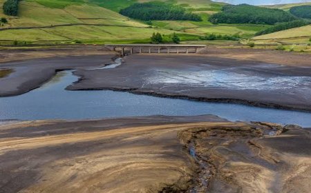 Burnham Pledges Public Control Over UK Water Firms